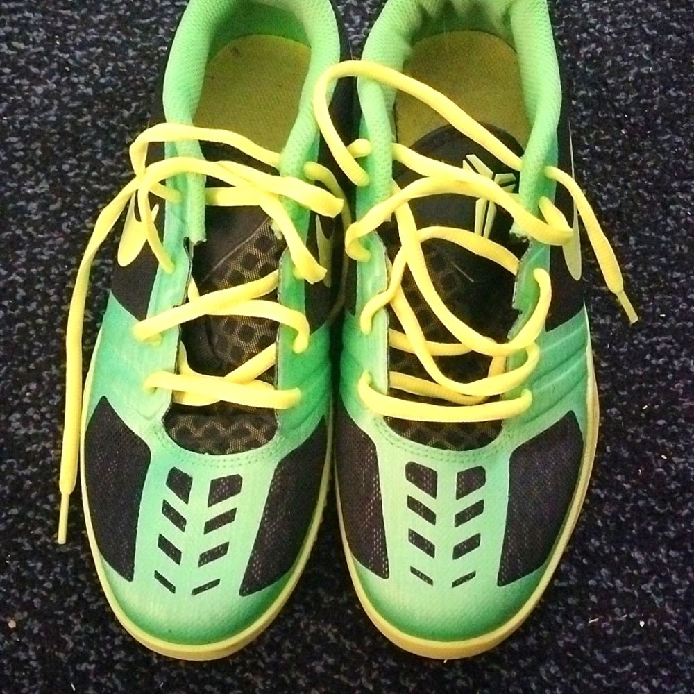 where to find kobe shoes